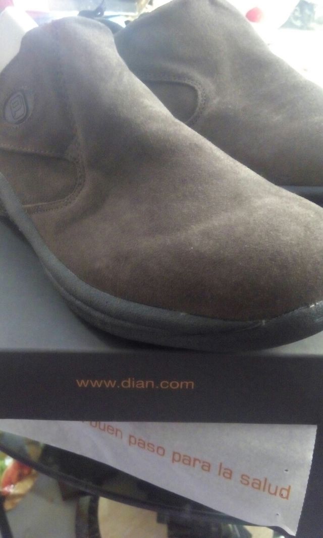 SCARPE NUOVE IN PELLE