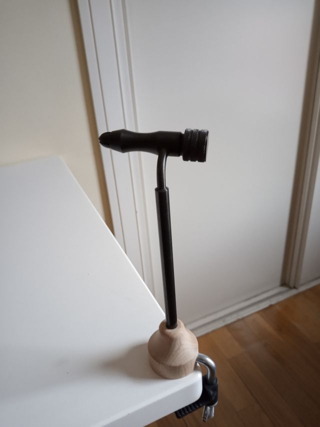 Torno para montar moscas