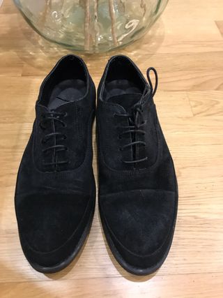 Zapato piel vuelta hombre Zara de segunda mano por 15 EUR en Las Ermitas en  WALLAPOP