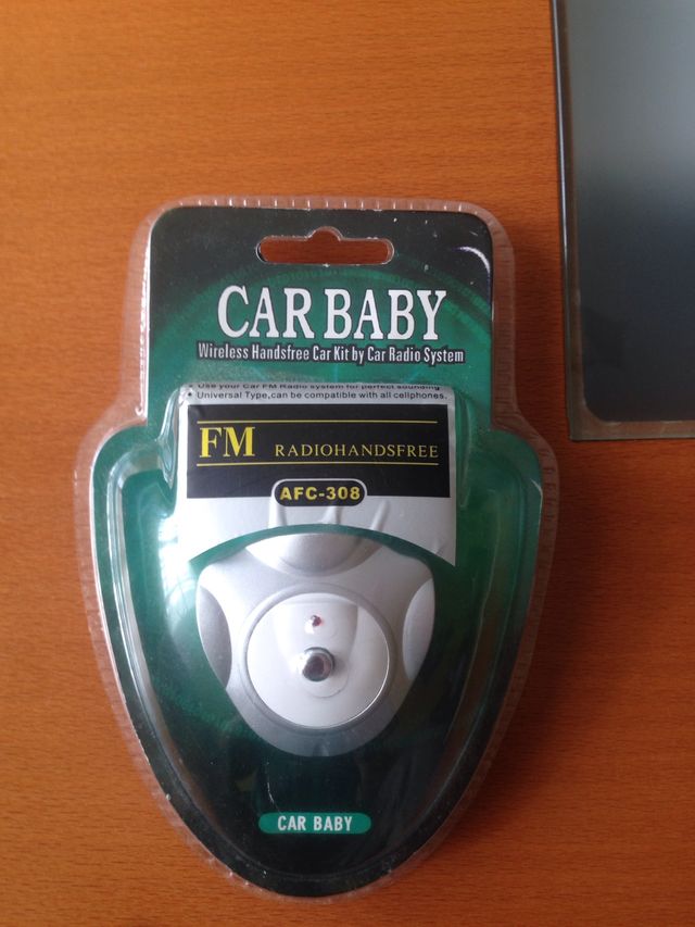 CAR BABY AFC308 FM RADIO HANDSFREE NUEVO!! de segunda mano por 15 EUR