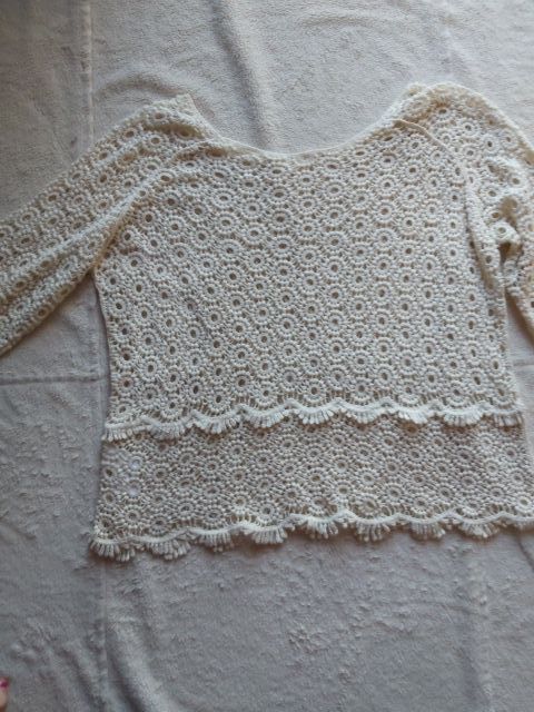 Camiseta de encaje beige