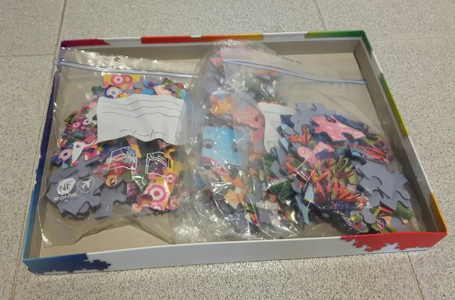 Puzzles de "Mia and me".  Perfecto estado 