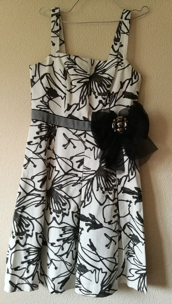 Vestido con chaqueta torera