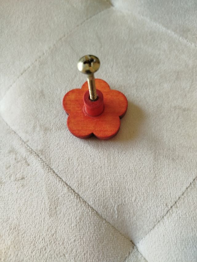 12 Pomos madera con tornillo