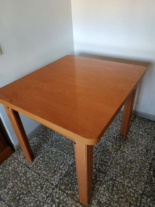 Mesa comedor plegable de segunda mano en WALLAPOP