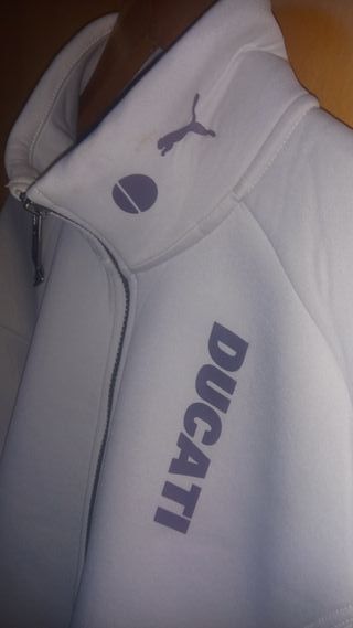 chamarra puma ducati
