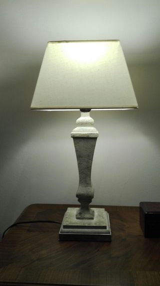 en de lámpara segunda mano mesa de Barcelona de Pantallas en FK3Tl1uJc5
