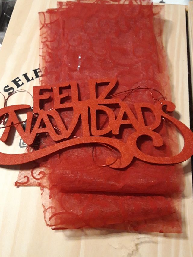 bolas de navidad y adornos