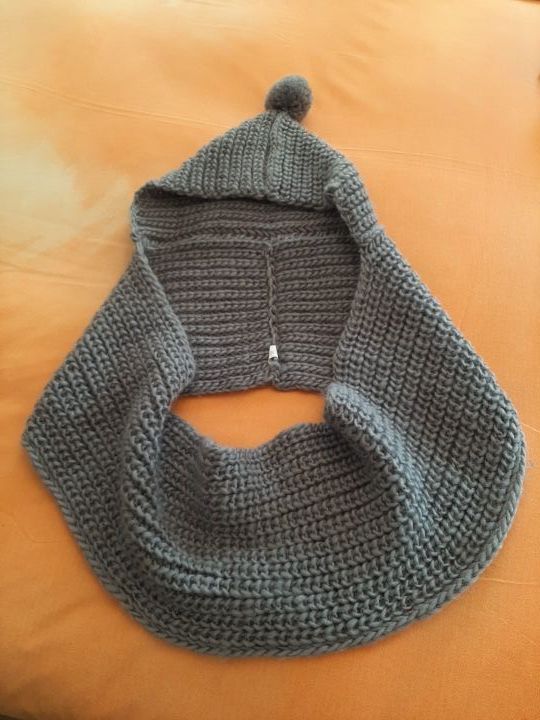 BUFANDA CON GORRO NUEVA