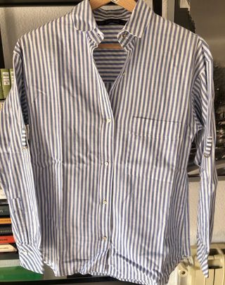 Camisa mujer de Zara de segunda mano por 5 € en Madrid en Camisa vaquera mujer Zara de segunda mano por 5 € en Madrid
