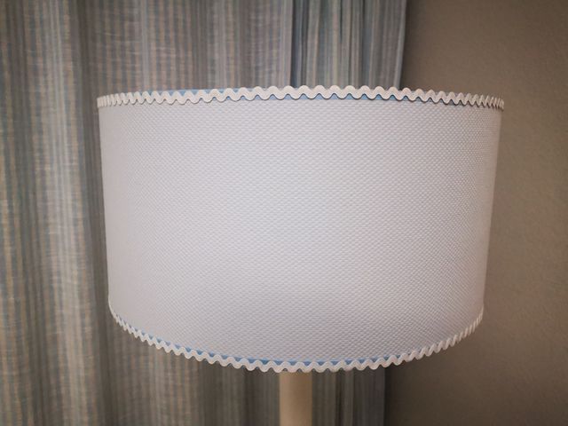 Lampara con tulipa bebe