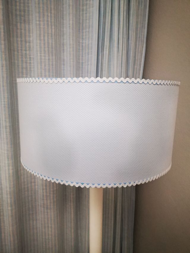 Lampara con tulipa bebe