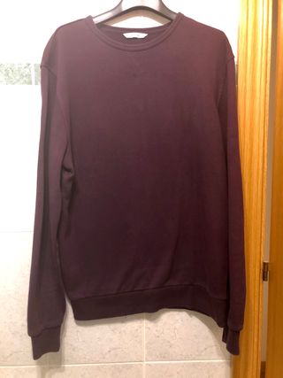Sudadera color vino morado GRANATE de segunda mano por 5 EUR en Madrid en  WALLAPOP