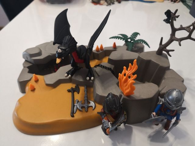 Playmobil set dragon