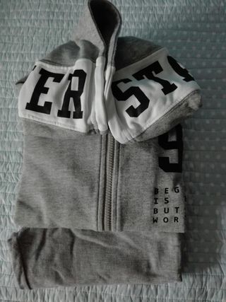 Todas las razones por las que el pantalón jogger gris será nuestro nuevo  favorito del invierno