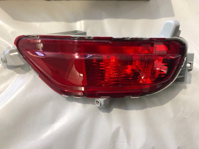 Piloto Trasero Dcho de paragolpe Mazda CX5 .