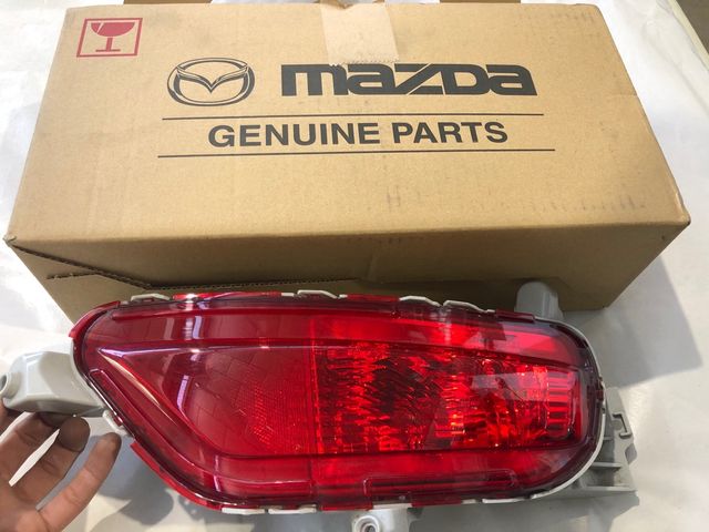 Piloto Trasero Dcho de paragolpe Mazda CX5 .