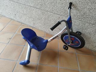 triciclo derrape decathlon