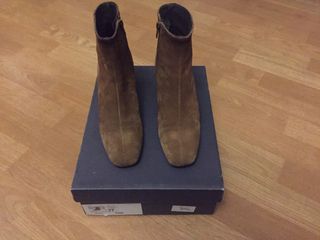 Botines piel serraje mujer nº 37 de segunda mano por 35 EUR en Pozuelo de  Alarcón en WALLAPOP