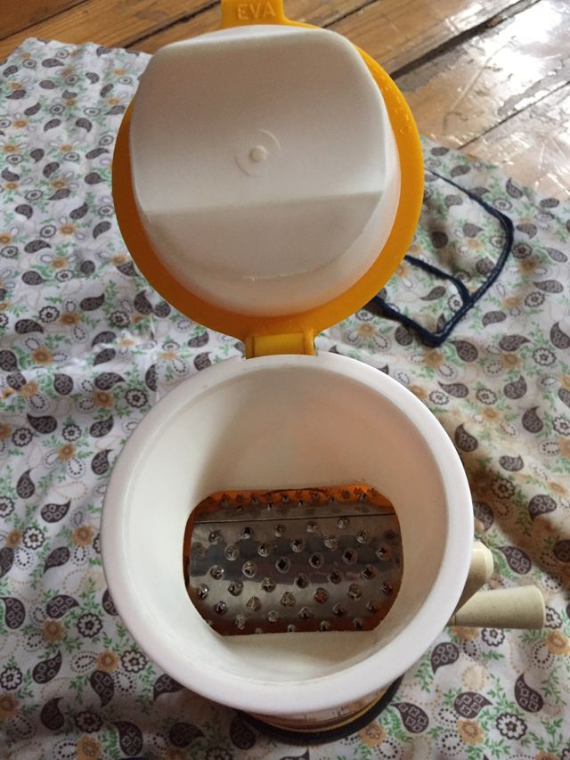 Rallador de queso vintage años 70