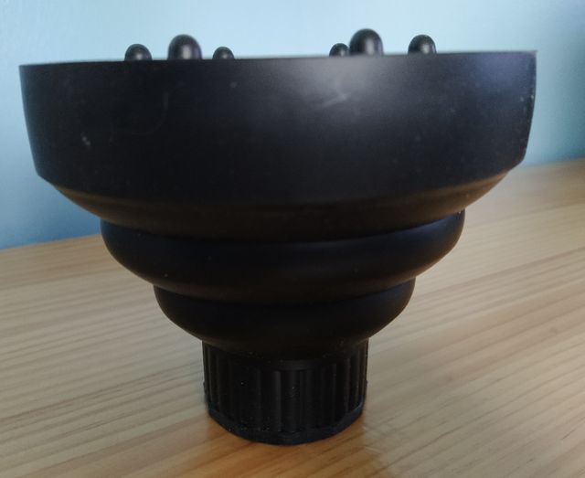 Difusor para rizar el pelo plegable.