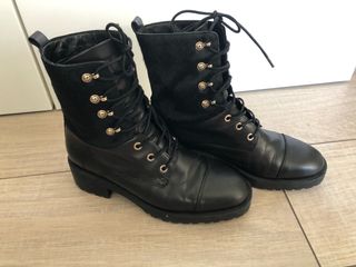 Botas militares massimo dutti de segunda mano por 80 EUR en Madrid en  WALLAPOP