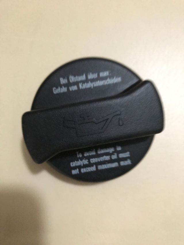 Tapa depósito aceite vw golf Iv