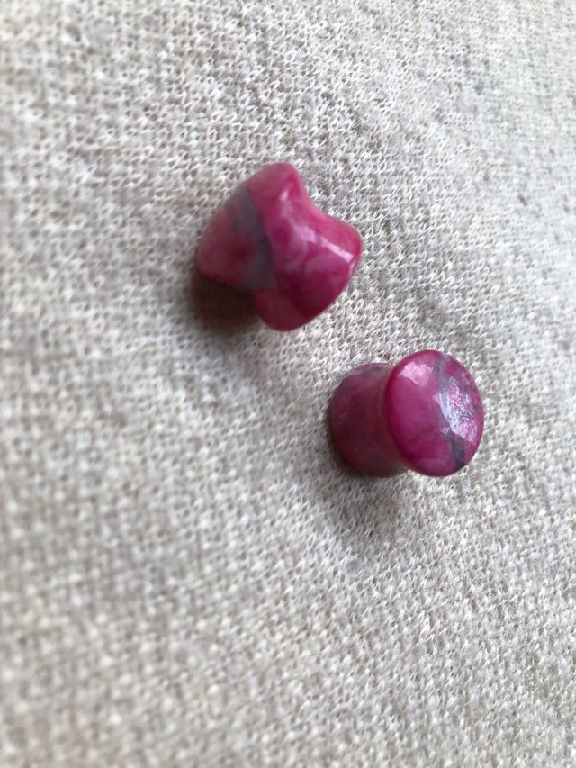 Plugs color rosa fucsia + regalo - dilatación 12mm