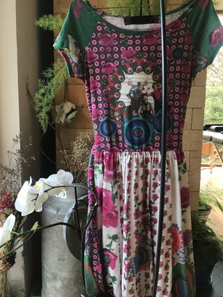 Vestido Desigual Circo del Sol Talla S de segunda mano por Vestidocamiseta larga Desigual de segunda mano por 30 € en