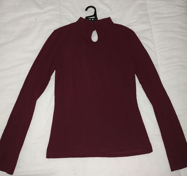 Camiseta de manga larga con escote