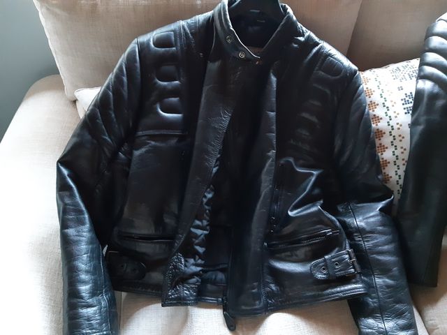 cazadoras de piel  marca Alex