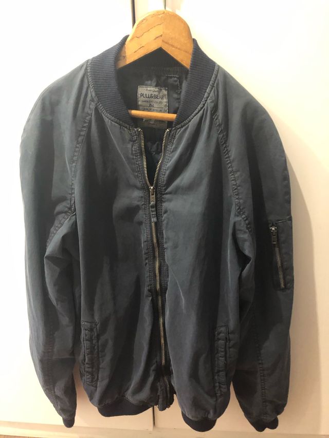 Cazadora tipo bomber