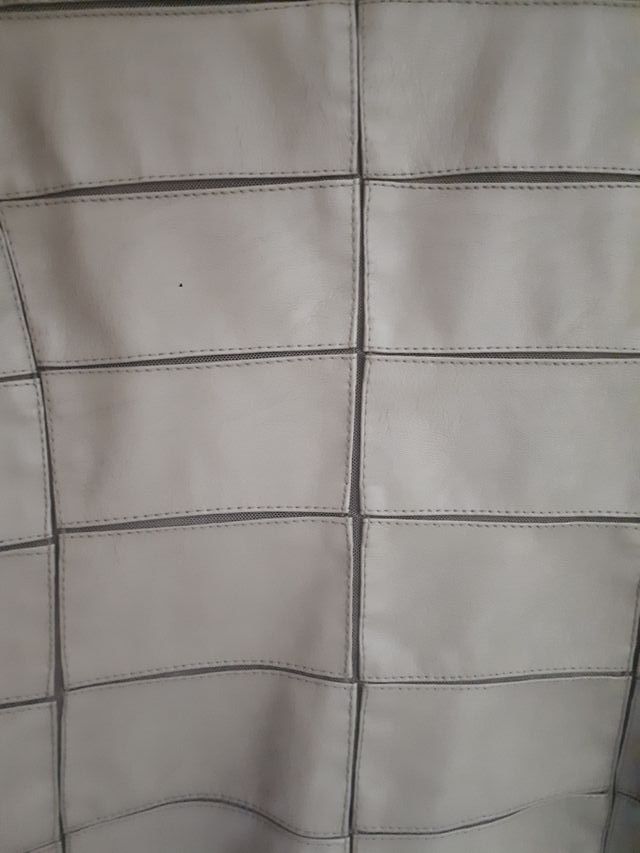 OCASION!!Cazadora verde kaki nueva.