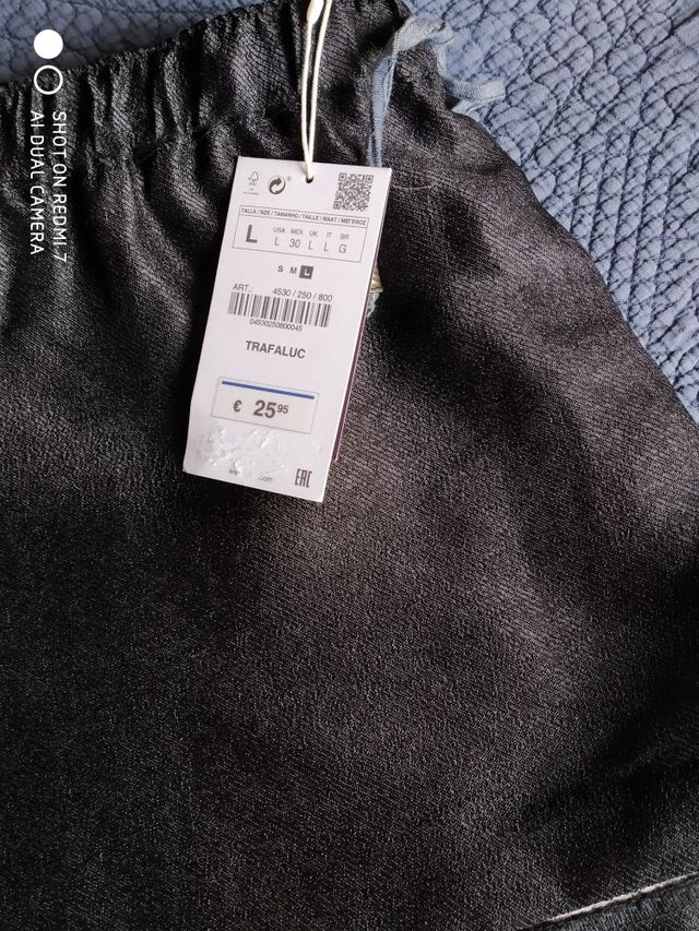 short Zara nuevo.con etiqueta.talla L