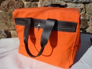 Bolso de viaje Purificacion Garcia de segunda mano por 120 EUR en Ourense  en WALLAPOP