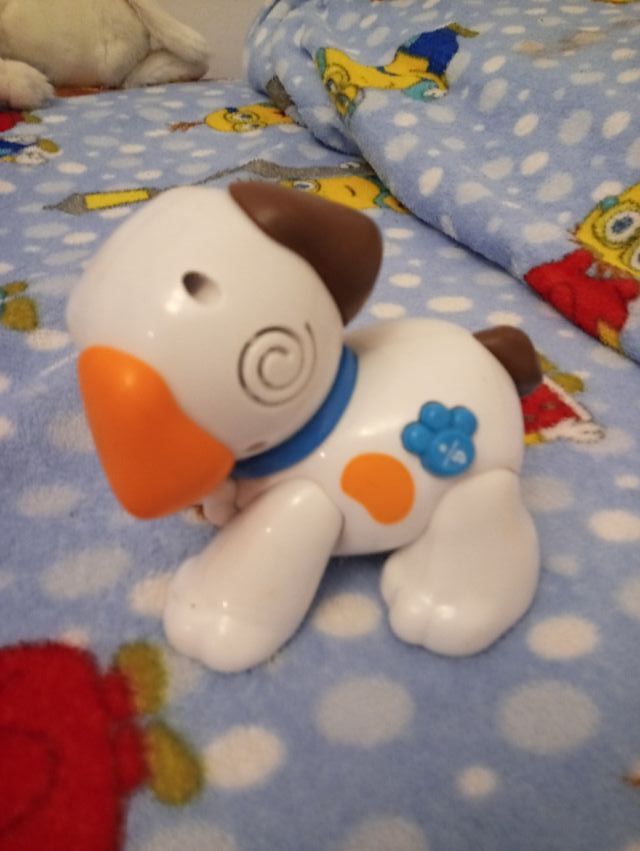 Perro de juguete que camina y ladra