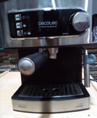 Cafetera express de segunda mano por 50 EUR en Yecla en WALLAPOP