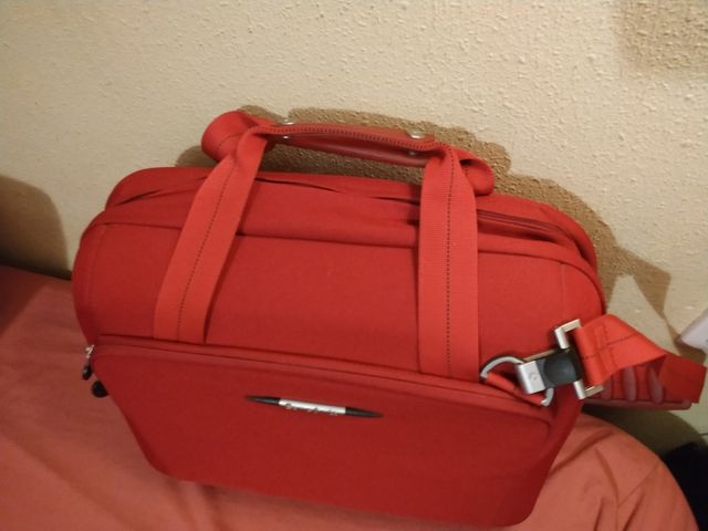 Neceser rígido y bolsito Samsonite