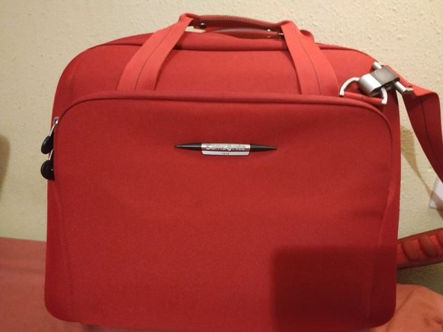 Neceser rígido y bolsito Samsonite