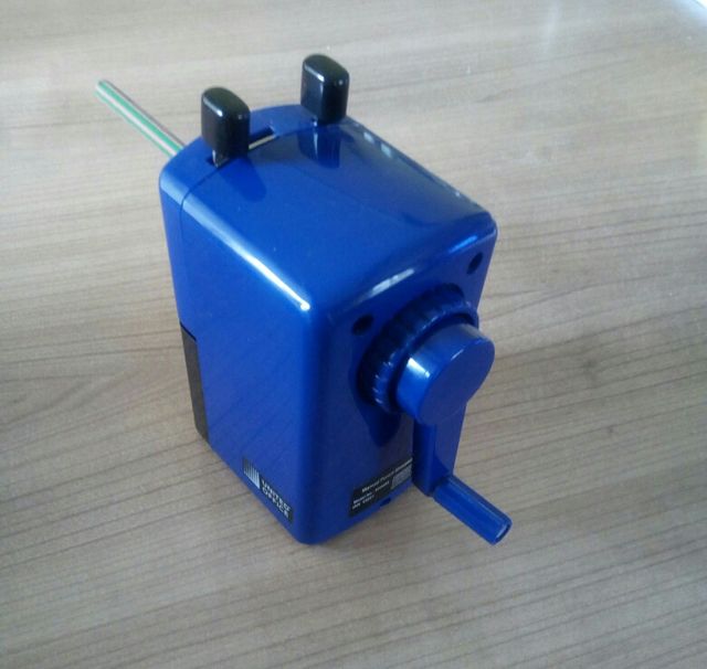 SACAPUNTAS O AFILALÁPICES MANUAL