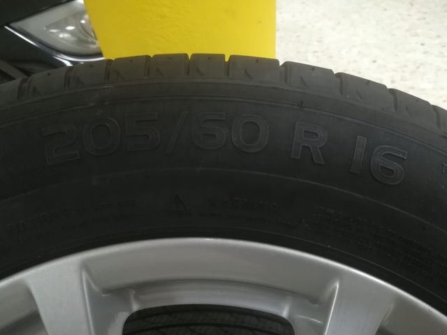 Llantas BMW de 16 con neumáticos