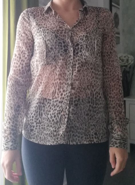 Camisa leopardo seminueva 
