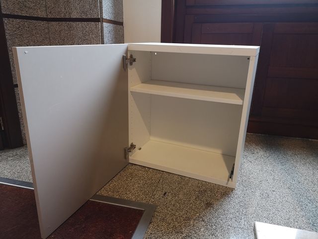 Armario almacenaje de segunda mano por 25 € en Santiago de Compostela