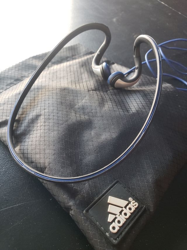 Disponible Imitación mineral Cascos sennheiser adidas sport de segunda mano por 20 € en Collado ... Disponible Imitación mineral Cascos sennheiser adidas sport de segunda mano por 20 € en Collado ...