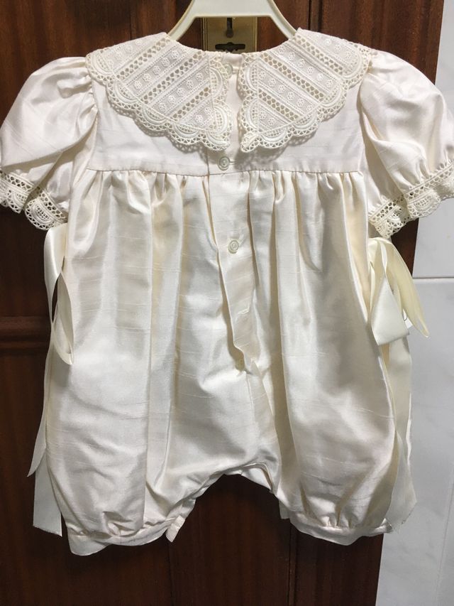 Pelele de seda talla 3 meses