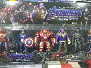 muñecos vengadores