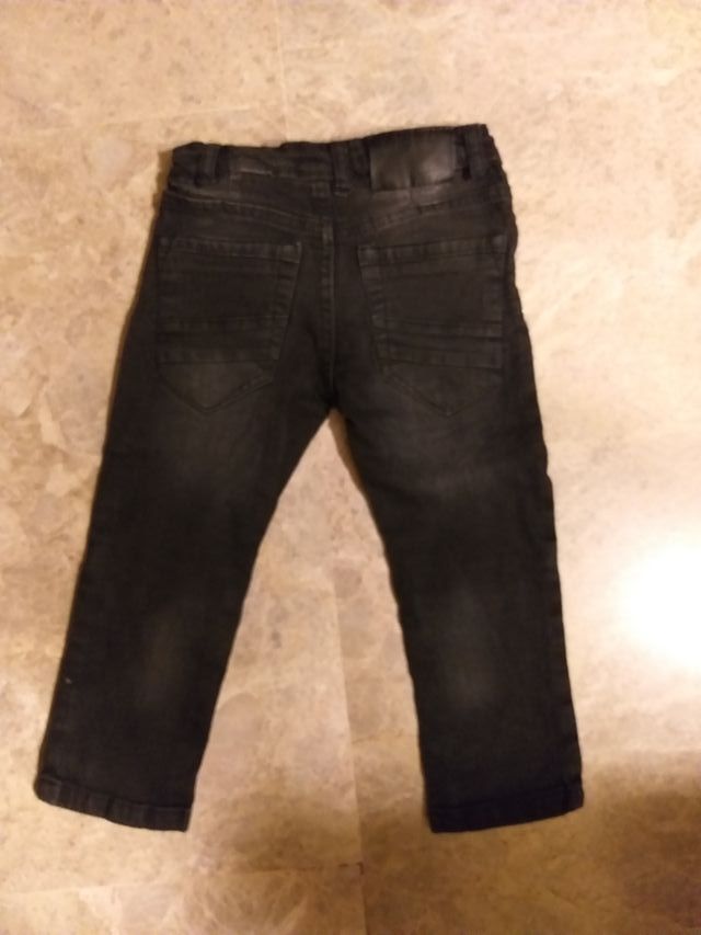 Pantalón tejano 3 años negro. Marca Losan