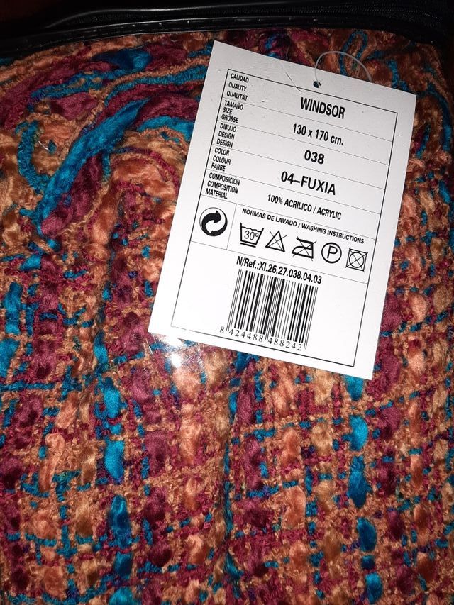 Manta Mora 130 x 170 cm a estrenar