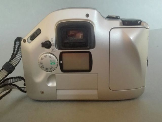 NIKON PRONEA S + 2 Objetivos, funda y correa