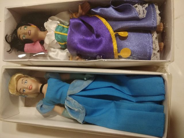 Colección princesas Disney. Esmeralda está vendida